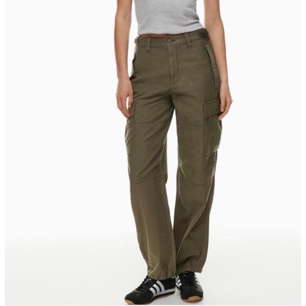 Aritzia TNA Surplus Cargo Pants Olive Green Wide Leg High Rise Women 10 109819